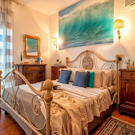 Sardinia Re - Foscolo 8 Apartamento *