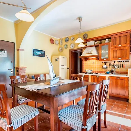 Sardinia Re - Foscolo 8 Appartamento