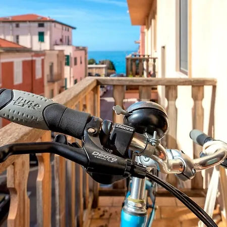 Sardinia Re - Foscolo 8 Appartamento