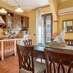 Appartement Sardinia Re - Foscolo 8 *