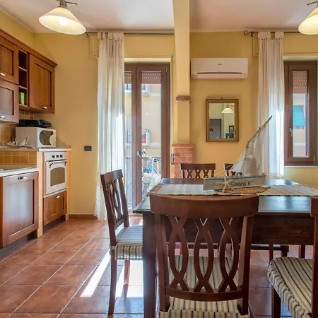 Sardinia Re - Foscolo 8 דירה *